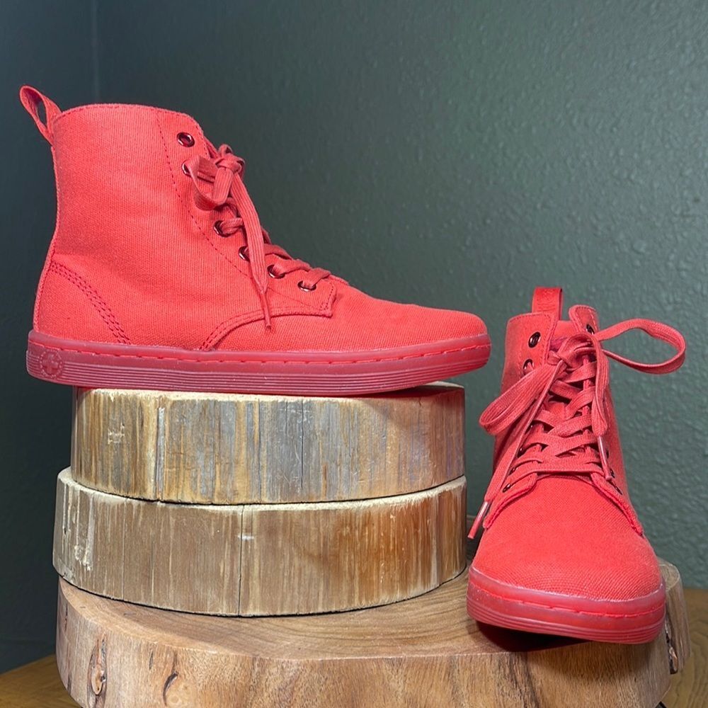 NIB DR MARTENS HACKNEY CANVAS BOOTS